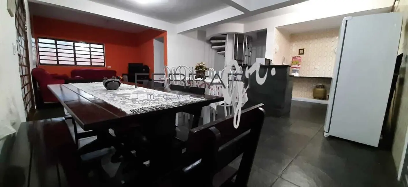 Foto 8 de Sobrado com 5 quartos à venda, 300m2 em Ubatuba - SP