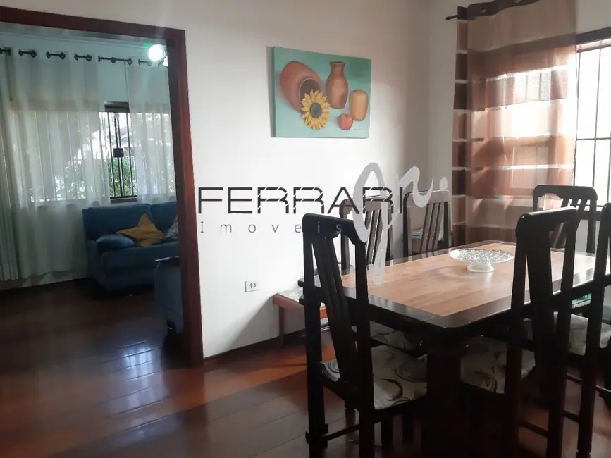 Foto 4 de Casa com 3 quartos à venda, 300m2 em Vila São José, Taubate - SP