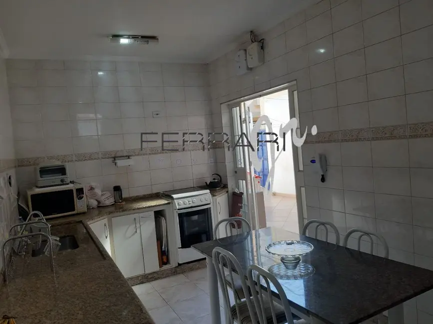 Foto 5 de Casa com 3 quartos à venda, 300m2 em Vila São José, Taubate - SP