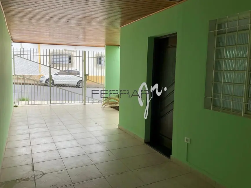 Foto 4 de Casa com 4 quartos para alugar, 156m2 em Centro, Taubate - SP