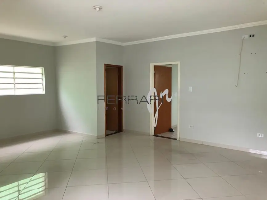 Casa com 4 quartos para alugar, 156m2 em Centro, Taubate - SP - imagem 5 Foto 5 de Casa com 4 quartos para alugar, 156m2 em Centro, Taubate - SP