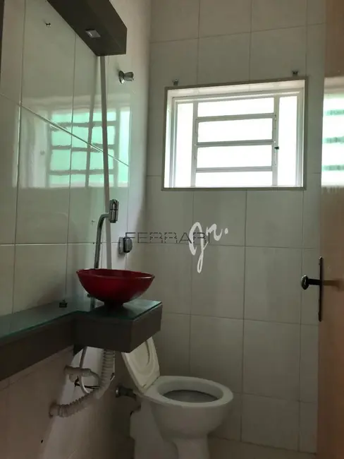 Foto 8 de Casa com 4 quartos para alugar, 156m2 em Centro, Taubate - SP