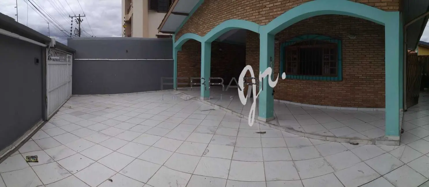 Foto 2 de Casa com 3 quartos à venda, 330m2 em Centro, Ubatuba - SP