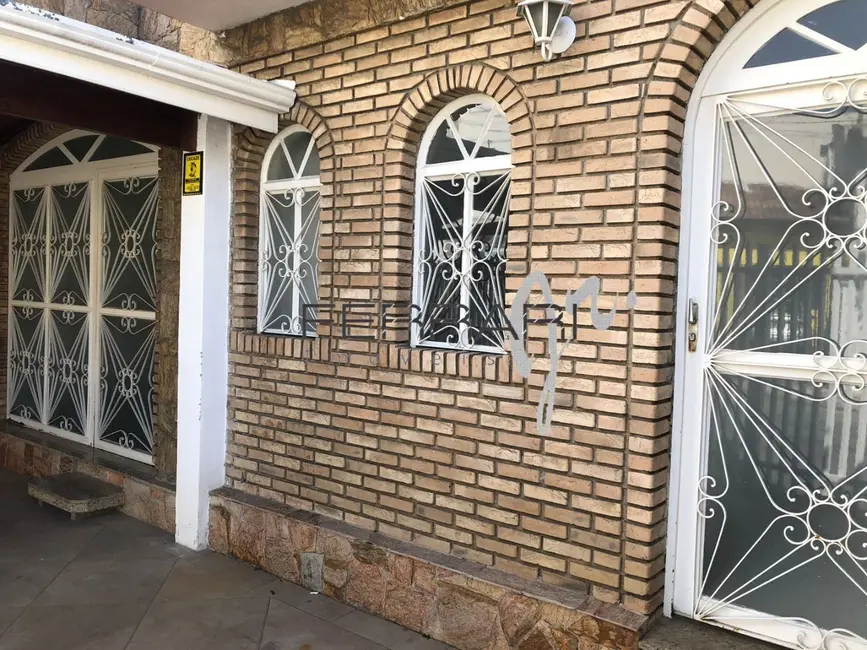 Foto 3 de Sobrado com 3 quartos à venda e para alugar, 250m2 em Centro, Taubate - SP