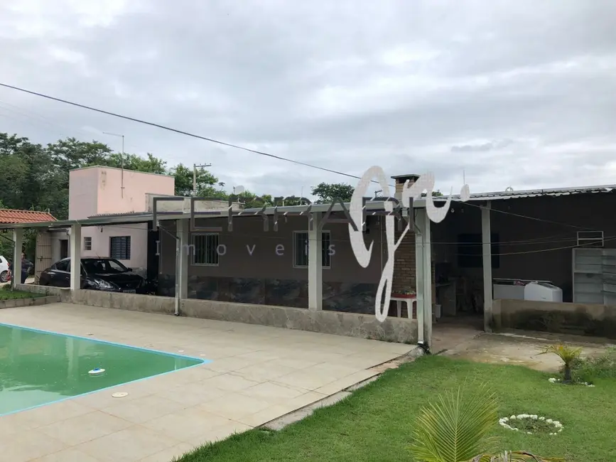 Foto 4 de Chácara com 4 quartos à venda, 610m2 em Tremembe - SP