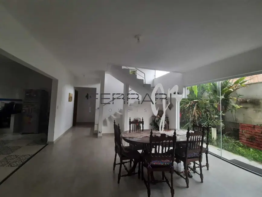 Foto 2 de Casa de Condomínio com 5 quartos à venda, 440m2 em Residencial São Charbel, Taubate - SP