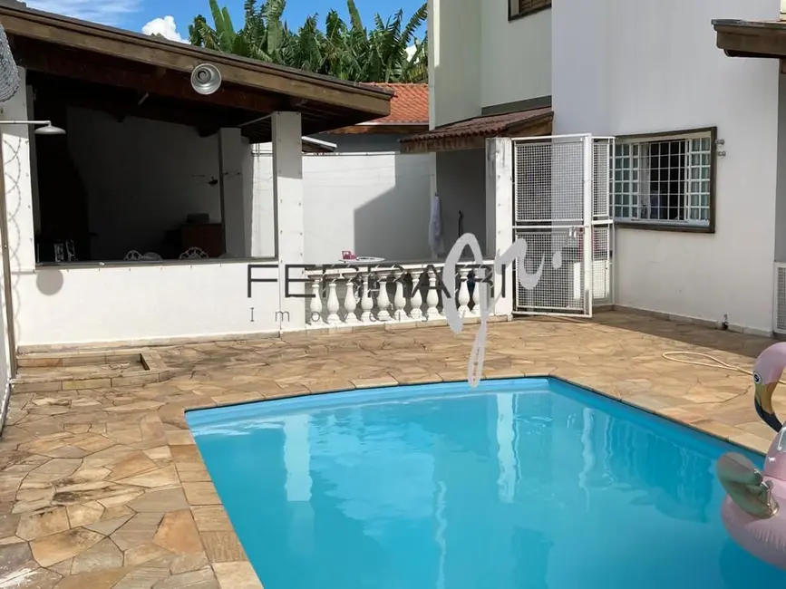 Foto 1 de Sobrado com 4 quartos à venda, 352m2 em Residencial São Charbel, Taubate - SP