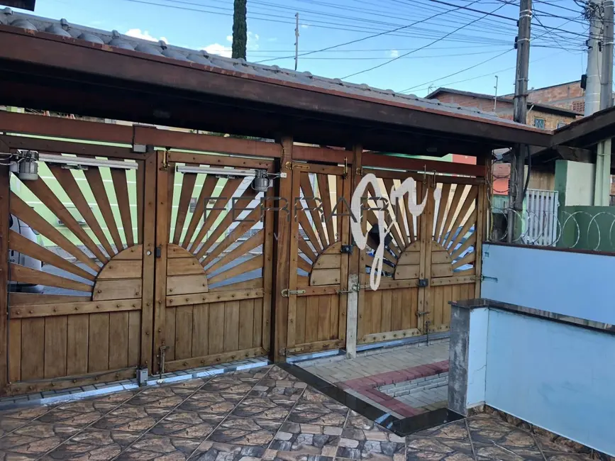 Foto 2 de Casa com 3 quartos à venda, 250m2 em Chácara São Silvestre, Taubate - SP