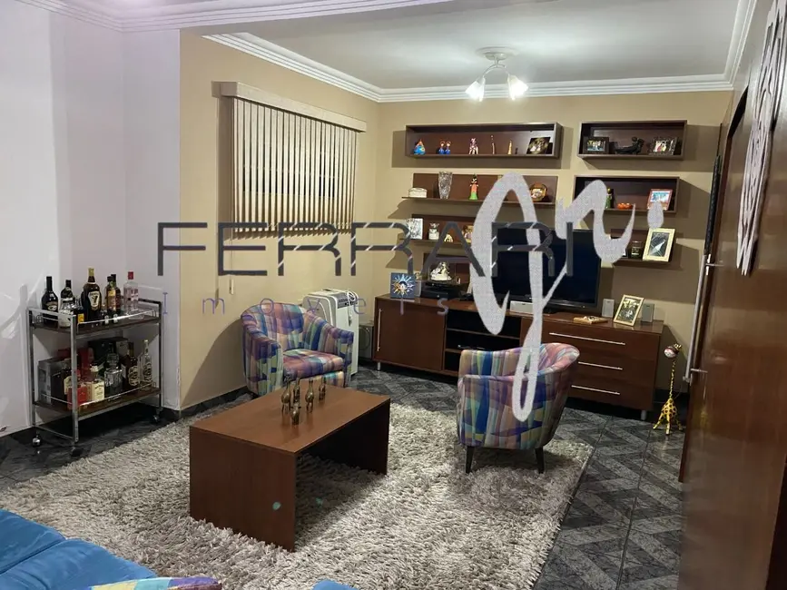 Casa com 3 quartos à venda, 250m2 em Tremembe - SP - imagem 9 Foto 9 de Casa com 3 quartos à venda, 250m2 em Tremembe - SP