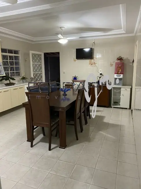 Casa com 3 quartos à venda, 250m2 em Tremembe - SP - imagem 7 Foto 7 de Casa com 3 quartos à venda, 250m2 em Tremembe - SP