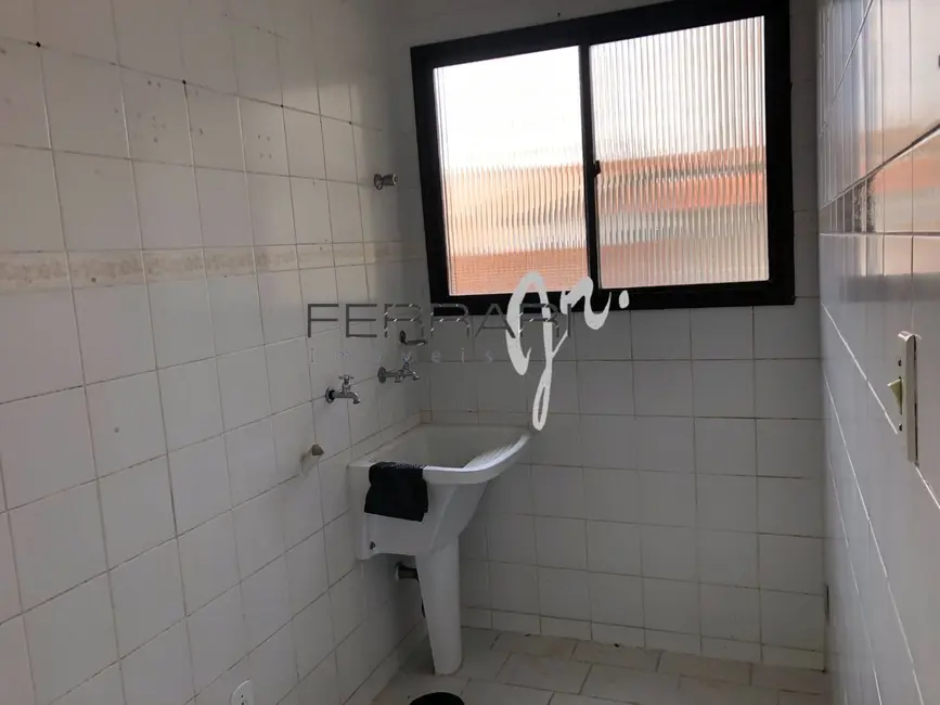 Apartamento com 3 quartos para alugar, 90m2 em Centro, Taubate - SP - imagem 9 Foto 9 de Apartamento com 3 quartos para alugar, 90m2 em Centro, Taubate - SP