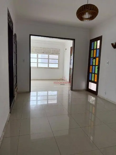Casa com 7 quartos para alugar, 200m2 em Vila Velha - ES - imagem 7 Foto 7 de Casa com 7 quartos para alugar, 200m2 em Vila Velha - ES