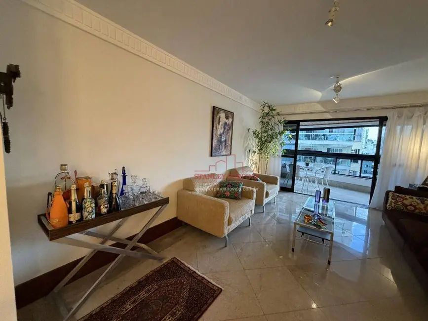 Apartamento com 4 quartos à venda, 268m2 em Praia da Costa, Vila Velha - ES - imagem 8 Foto 8 de Apartamento com 4 quartos à venda, 268m2 em Praia da Costa, Vila Velha - ES