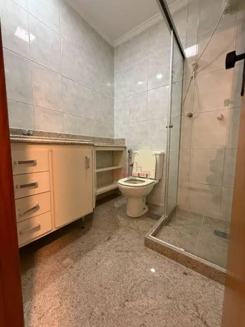 Apartamento com 3 quartos para alugar, 115m2 em Vila Velha - ES - imagem 5 Foto 5 de Apartamento com 3 quartos para alugar, 115m2 em Vila Velha - ES