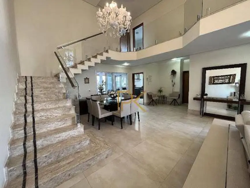 Foto 3 de Sobrado com 3 quartos à venda, 367m2 em Indaiatuba - SP