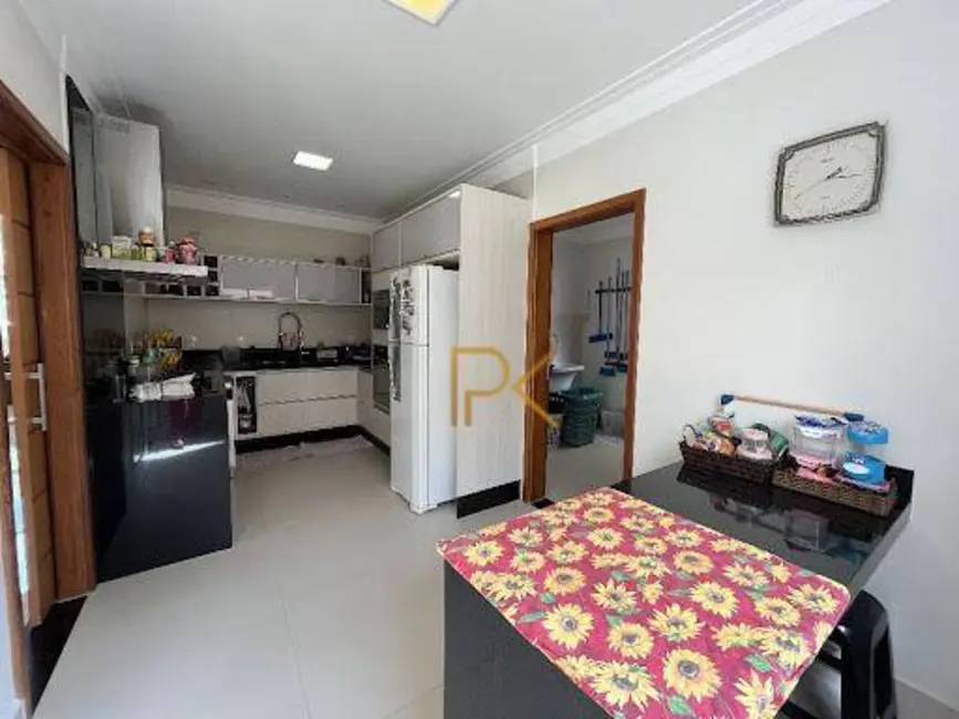 Sobrado com 4 quartos à venda, 350m2 em Indaiatuba - SP - imagem 6 Foto 6 de Sobrado com 4 quartos à venda, 350m2 em Indaiatuba - SP