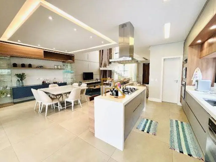 Foto 9 de Sobrado com 4 quartos à venda, 364m2 em Residencial Duas Marias, Indaiatuba - SP