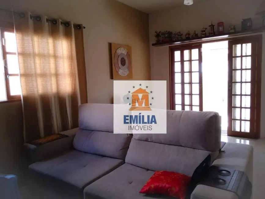 Foto 2 de Casa com 4 quartos à venda, 350m2 em Jardim Califórnia, Jacarei - SP