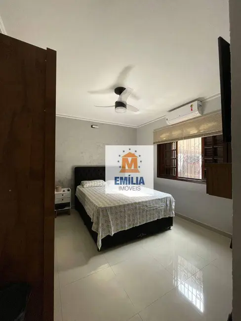 Foto 9 de Casa com 4 quartos à venda, 315m2 em Jardim Flórida, Jacarei - SP