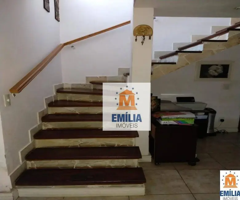 Foto 2 de Casa de Condomínio com 4 quartos à venda, 140m2 em Parque Califórnia, Jacarei - SP