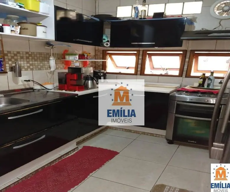 Foto 6 de Casa de Condomínio com 4 quartos à venda, 140m2 em Parque Califórnia, Jacarei - SP