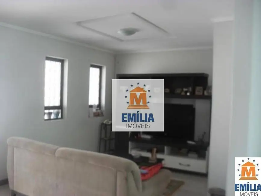 Casa com 3 quartos à venda, 300m2 em Jardim Siesta, Jacarei - SP - imagem 2 Foto 2 de Casa com 3 quartos à venda, 300m2 em Jardim Siesta, Jacarei - SP