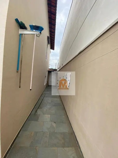 Foto 4 de Casa com 4 quartos à venda, 250m2 em Cidade Jardim, Jacarei - SP