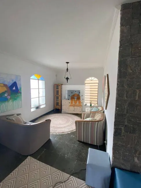 Foto 2 de Casa com 4 quartos à venda, 250m2 em Cidade Jardim, Jacarei - SP