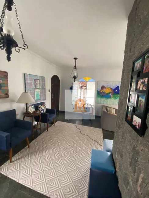 Foto 1 de Casa com 4 quartos à venda, 250m2 em Cidade Jardim, Jacarei - SP