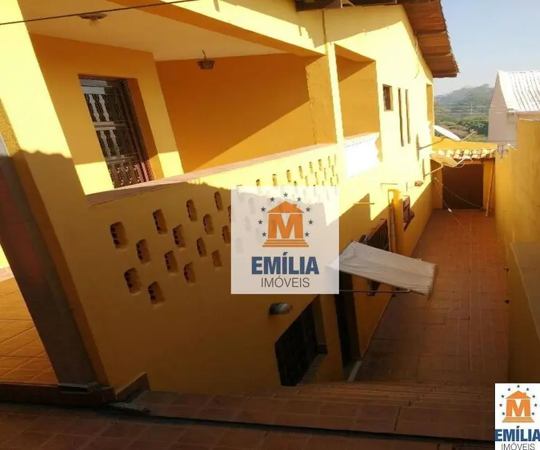 Foto 3 de Sobrado com 5 quartos à venda, 250m2 em Jardim Colinas, Jacarei - SP