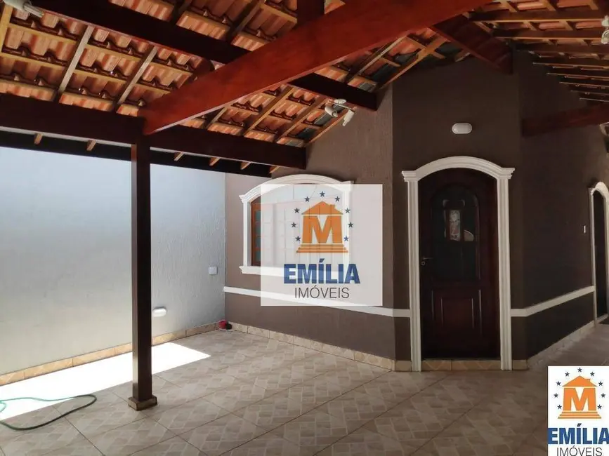 Foto 1 de Casa com 2 quartos à venda, 175m2 em Jacarei - SP