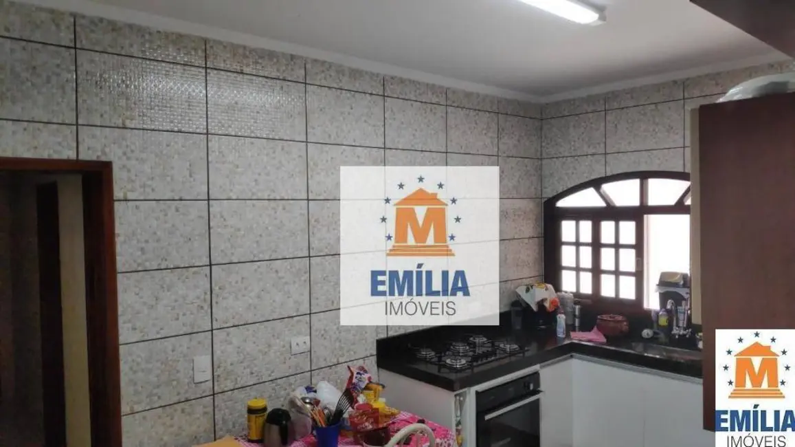 Foto 4 de Casa com 2 quartos à venda, 175m2 em Jacarei - SP