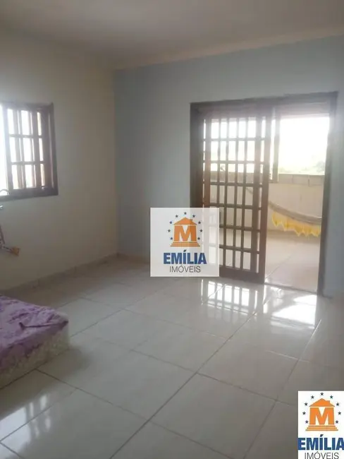 Foto 2 de Sobrado com 2 quartos à venda, 150m2 em Jardim do Marquês, Jacarei - SP