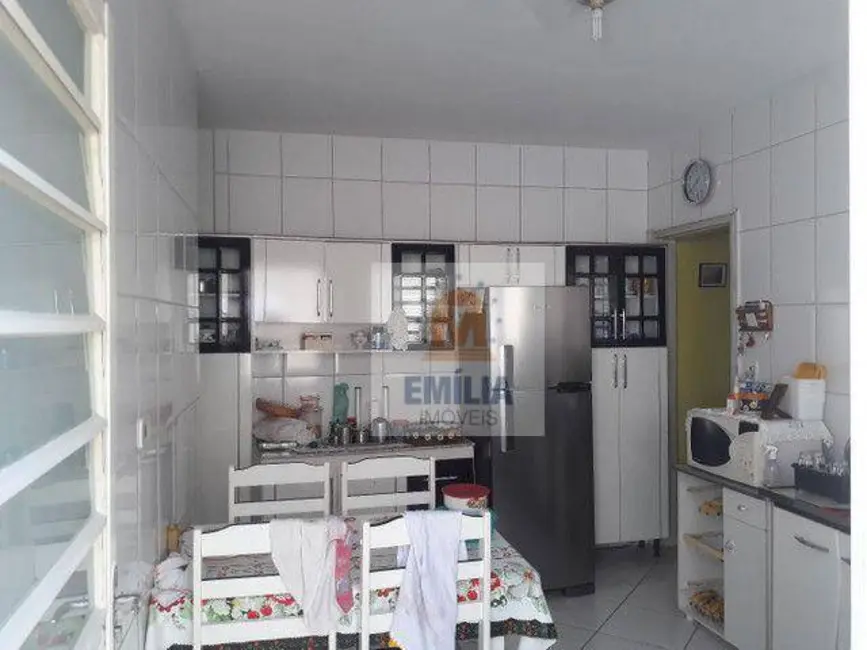 Casa com 2 quartos à venda, 158m2 em Jardim Siesta, Jacarei - SP - imagem 7 Foto 7 de Casa com 2 quartos à venda, 158m2 em Jardim Siesta, Jacarei - SP