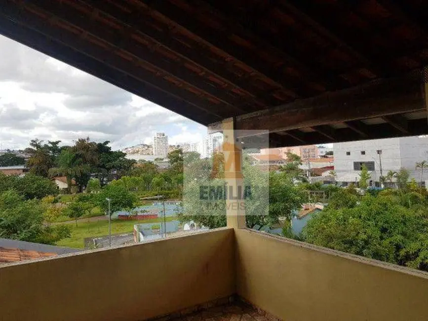Foto 8 de Casa com 3 quartos à venda, 330m2 em Jardim Paraíba, Jacarei - SP