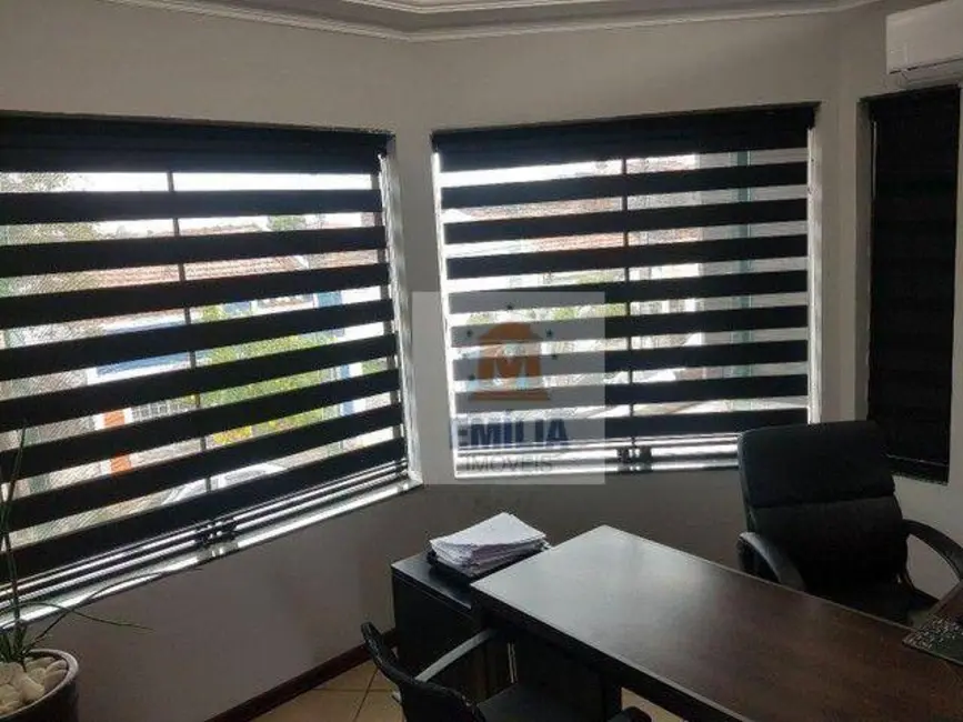 Foto 2 de Casa com 3 quartos à venda, 330m2 em Jardim Paraíba, Jacarei - SP