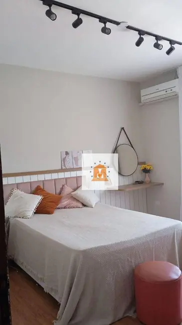 Foto 1 de Sobrado com 2 quartos à venda, 196m2 em Cidade Salvador, Jacarei - SP