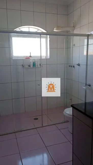 Foto 7 de Sobrado com 2 quartos à venda, 196m2 em Cidade Salvador, Jacarei - SP