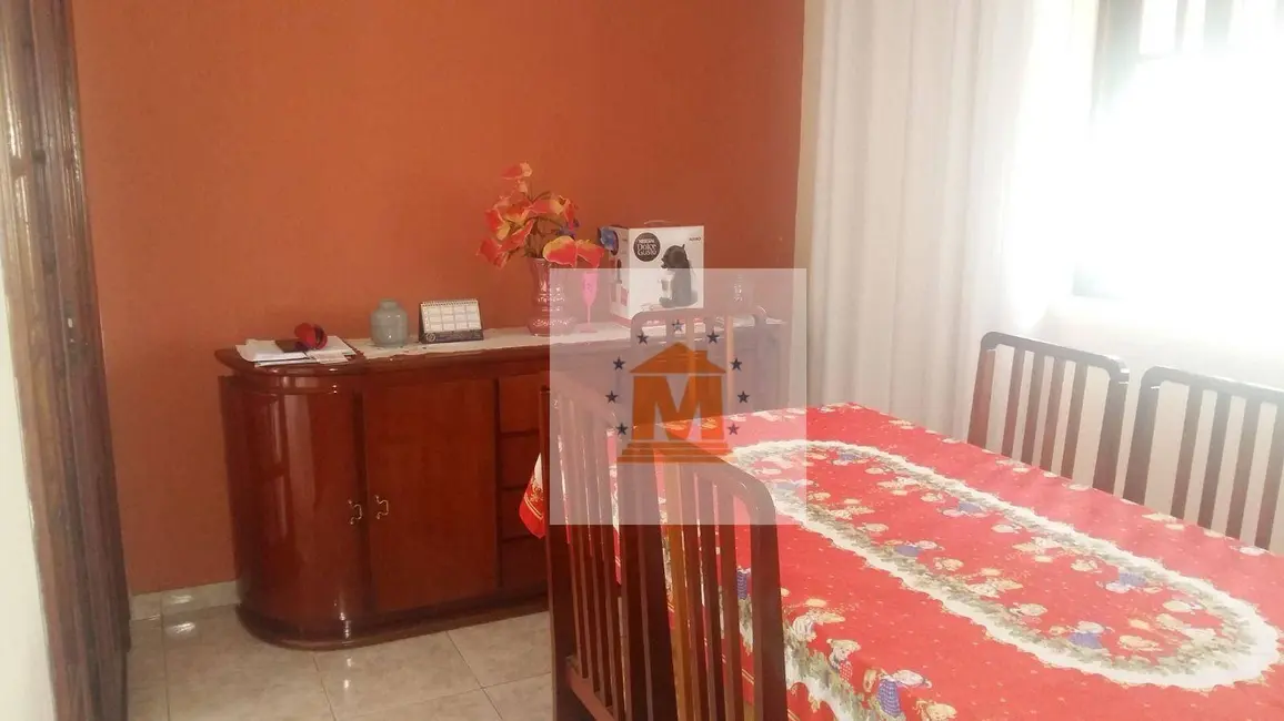 Foto 9 de Sobrado com 4 quartos à venda, 250m2 em Cidade Jardim, Jacarei - SP