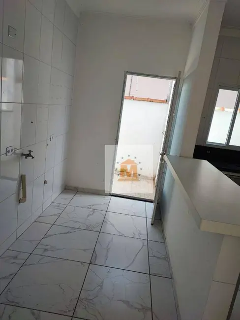 Sobrado com 4 quartos à venda, 250m2 em Jacarei - SP - imagem 2 Foto 2 de Sobrado com 4 quartos à venda, 250m2 em Jacarei - SP