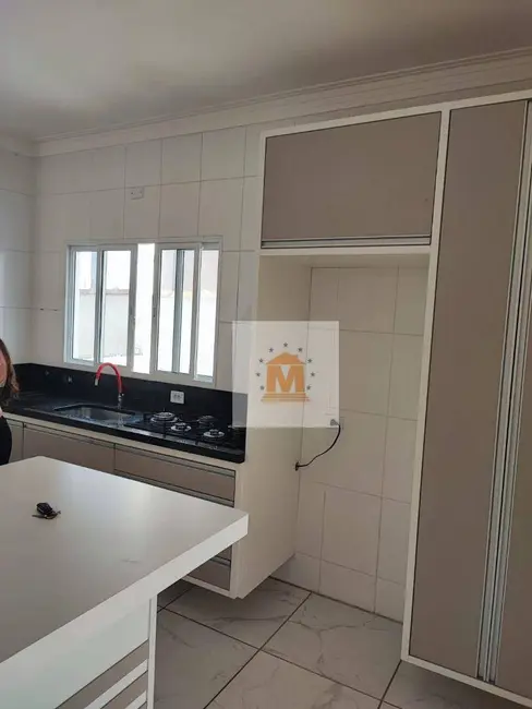 Sobrado com 4 quartos à venda, 250m2 em Jacarei - SP - imagem 1 Foto 1 de Sobrado com 4 quartos à venda, 250m2 em Jacarei - SP