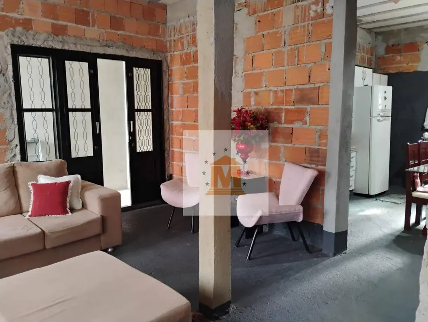 Foto 1 de Sobrado com 3 quartos à venda, 140m2 em Residencial Santa Paula, Jacarei - SP