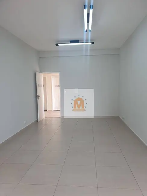 Foto 4 de Sala Comercial à venda, 32m2 em Jardim Pereira do Amparo, Jacarei - SP