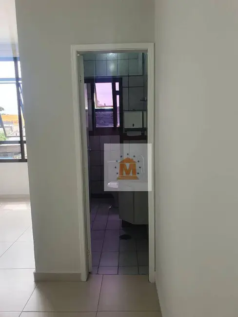 Foto 2 de Sala Comercial à venda, 32m2 em Jardim Pereira do Amparo, Jacarei - SP