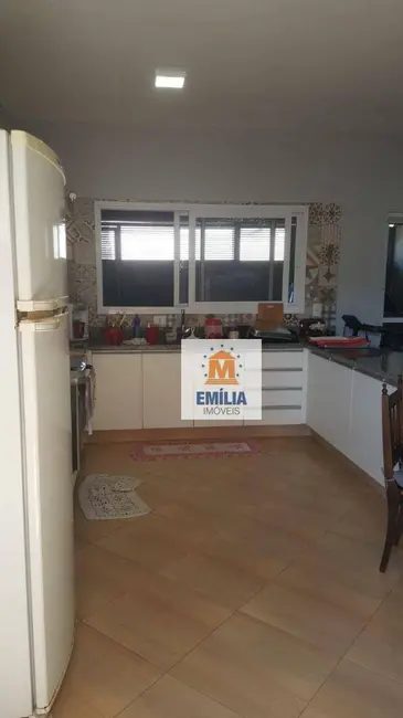 Foto 4 de Casa com 3 quartos à venda, 216m2 em Jacarei - SP