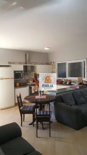 Foto 1 de Casa com 3 quartos à venda, 216m2 em Jacarei - SP