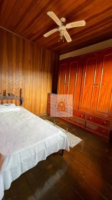 Foto 6 de Sobrado com 3 quartos à venda, 254m2 em Parque dos Príncipes, Jacarei - SP