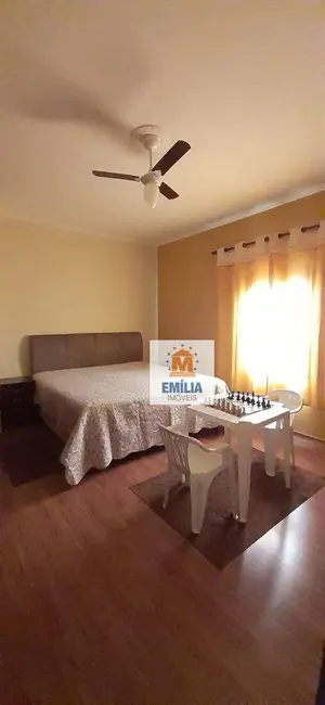 Sobrado com 3 quartos à venda, 150m2 em Parque Itamarati, Jacarei - SP - imagem 8 Foto 8 de Sobrado com 3 quartos à venda, 150m2 em Parque Itamarati, Jacarei - SP