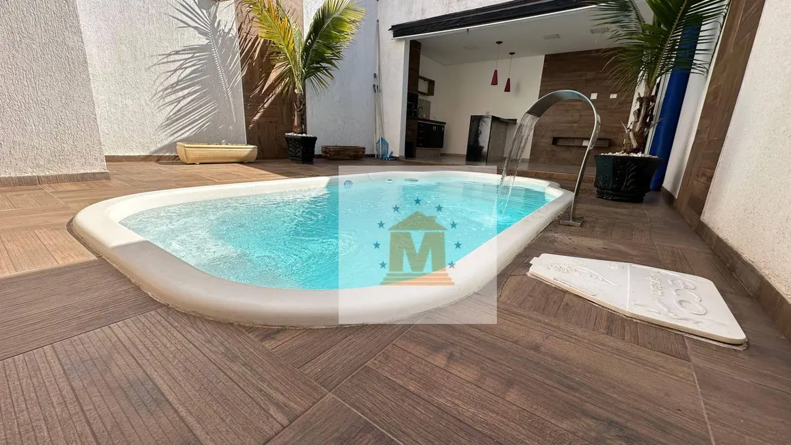 Foto 2 de Casa com 3 quartos à venda, 250m2 em Jardim Siesta, Jacarei - SP