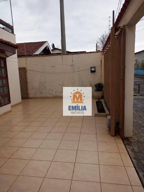 Foto 4 de Sobrado com 4 quartos à venda, 250m2 em Cidade Jardim, Jacarei - SP